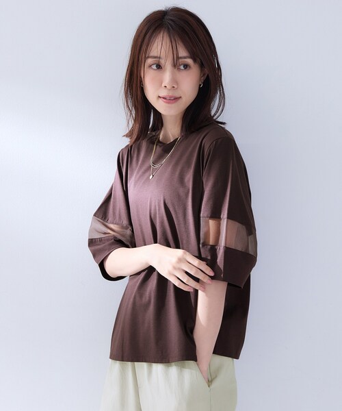 UNTITLED(アンタイトル)の「【洗える/袖オーガンジー】コクーンスリーブプルオーバー(Tシャツ/カットソー・レディース・オフホワイト/ブラウン系その他/ブラック/レッド系1・02)」の4枚目の写真