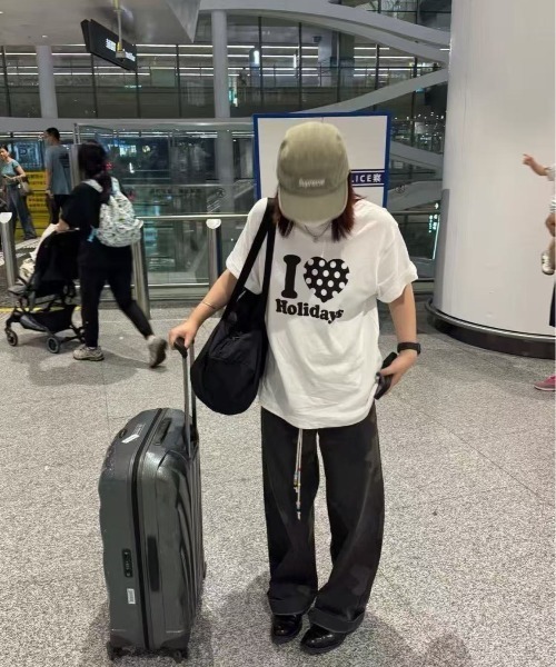 ViViDAY(ビビデー)の「英字ロゴ&ドットハート柄BIGtシャツ(Tシャツ/カットソー・レディース・ホワイト・M)」の6枚目の写真