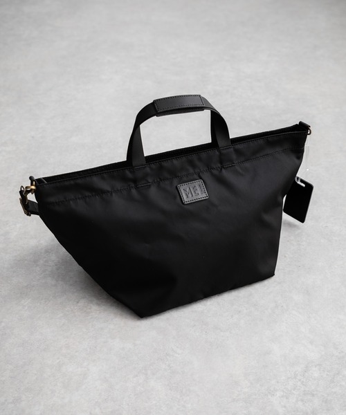 MEI(メイ)の「MEI TOTEBAG M ロゴプレート2WAYトートショルダーバッグ(トートバッグ・メンズ・ブラック/チャコール・FREE)」の13枚目の写真