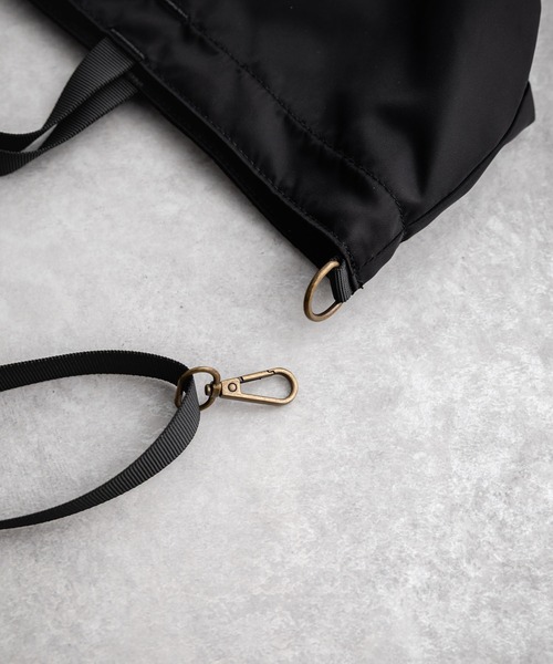 MEI(メイ)の「MEI TOTEBAG M ロゴプレート2WAYトートショルダーバッグ(トートバッグ・メンズ・ブラック/チャコール・FREE)」の20枚目の写真