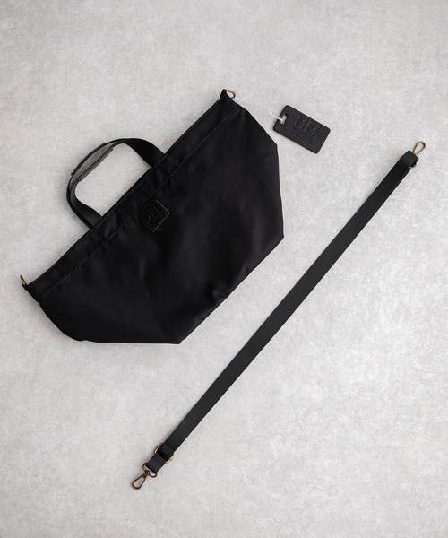 MEI(メイ)の「MEI TOTEBAG M ロゴプレート2WAYトートショルダーバッグ(トートバッグ・メンズ・ブラック/チャコール・FREE)」の21枚目の写真