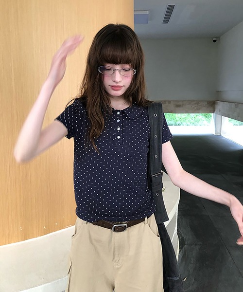 LAFFMO(ラフモ)の「ドット柄ポロカットソー(ポロシャツ・レディース・ネイビー/ホワイト・F)」の7枚目の写真