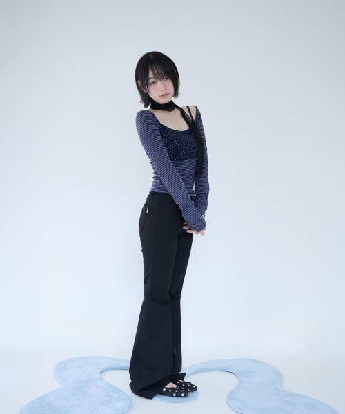 MIRECO（ミレコ）の「BUTTON POCKET BOOTCUT PT BLACK（その他パンツ・レディース・その他・2/3）」の3枚目の写真