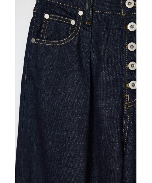 THROW by SLY(スローバイスライ)の「THROW BUTTONFLY TUCK LOOSE PT-AB ボタンフライタックルーズパンツ 秋服 冬服(デニムパンツ・レディース・ブルー/ダークブルー・0/1)」の7枚目の写真
