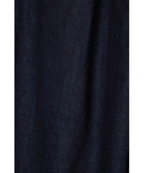 THROW by SLY(スローバイスライ)の「THROW BUTTONFLY TUCK LOOSE PT-AB ボタンフライタックルーズパンツ 秋服 冬服(デニムパンツ・レディース・ブルー/ダークブルー・0/1)」の9枚目の写真
