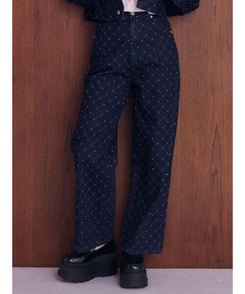 CALNAMUR(カルナムール)の「ダイヤステッチデニムパンツ(デニムパンツ・レディース・ブルー/ブラック・SMALL/MEDIUM)」の2枚目の写真