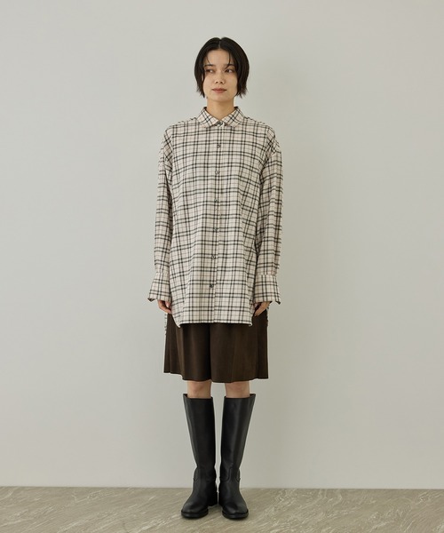 SALON adam et rope'(サロン アダム エ ロペ)の「Shuttle Notes 2WAYチェックシャツ(シャツ/ブラウス・レディース・グレー/ホワイト系その他・FREE)」の15枚目の写真