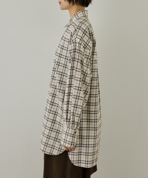 SALON adam et rope'(サロン アダム エ ロペ)の「Shuttle Notes 2WAYチェックシャツ(シャツ/ブラウス・レディース・グレー/ホワイト系その他・FREE)」の17枚目の写真