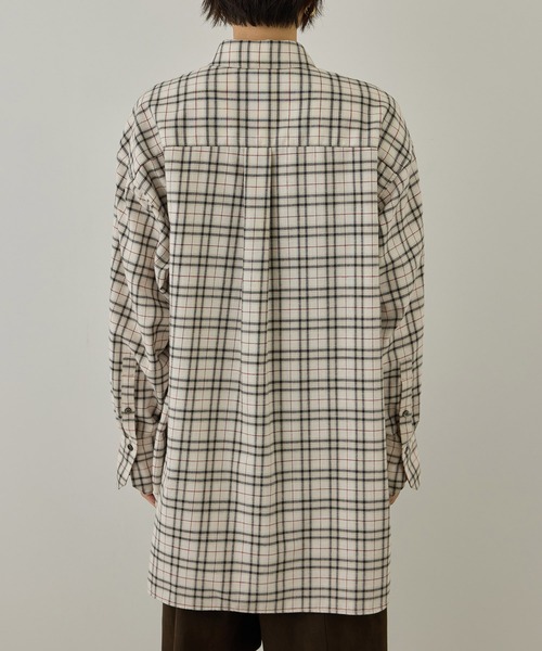 SALON adam et rope'(サロン アダム エ ロペ)の「Shuttle Notes 2WAYチェックシャツ(シャツ/ブラウス・レディース・グレー/ホワイト系その他・FREE)」の18枚目の写真