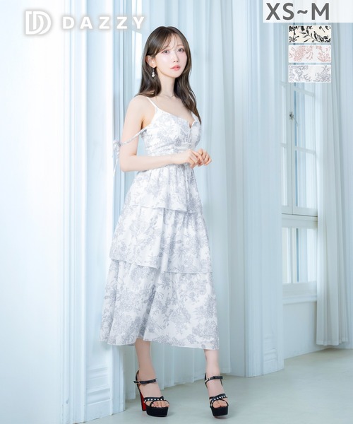 DAZZY（デイジー）の「谷間ジップアームリボントワルドジュイフリルAラインロング丈キャバドレス（ドレス・レディース・ブラック/ピンク/ブルーグレー・XS/S）」の2枚目の写真