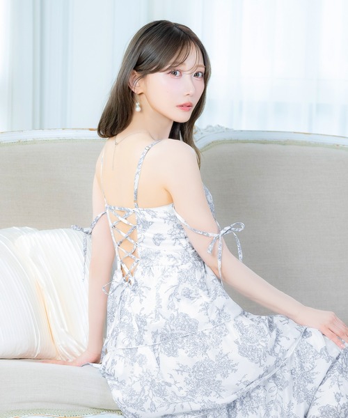 DAZZY（デイジー）の「谷間ジップアームリボントワルドジュイフリルAラインロング丈キャバドレス（ドレス・レディース・ブラック/ピンク/ブルーグレー・XS/S）」の21枚目の写真