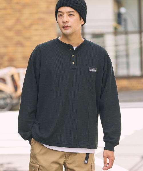 GERRY(ジェリー)の「<別注>GERRY / ジェリー ワッフル ヘンリーネック ドローコード 長袖Tシャツ/抗菌・防臭【THE CRAFT CREW PRODUCTS】(Tシャツ/カットソー・メンズ・カーキ/グレイッシュベージュ/ダークネイビー/チャコール/ブラック/オフホワイト・L/M/S)」の15枚目の写真