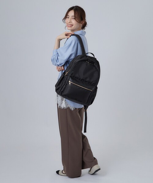 SHOO・LA・RUE(シューラルー)の「【撥水】10ポケットリュック(バックパック/リュック・レディース・ダークグレー/ブラック/ベージュ・00)」の7枚目の写真