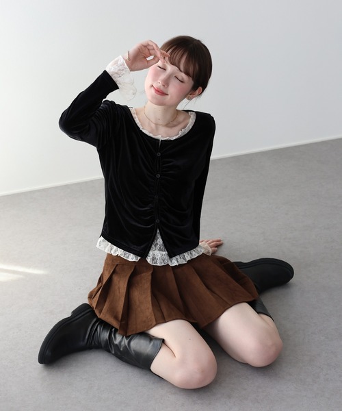 BLUEEAST(ブルーイースト)の「レースレイヤードベロアカットソー(Tシャツ/カットソー・レディース・ブラウン/ブラック/アイボリー・MEDIUM/LARGE)」の3枚目の写真