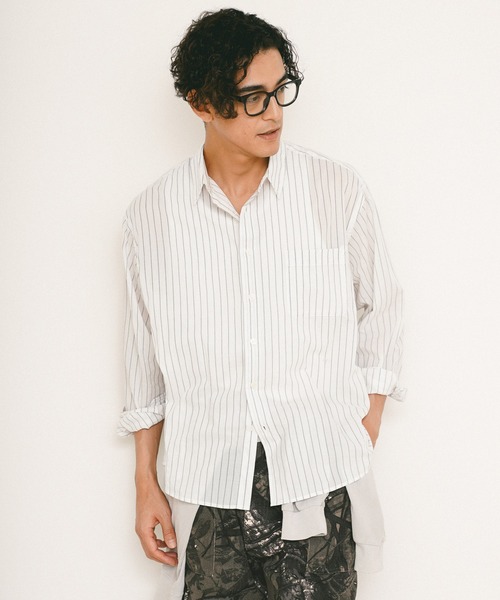 BAYFLOW（ベイフロー）の「【接触冷感】テンセル(TM)ファイバーシャツ（シャツ/ブラウス・メンズ・ブルー/オフホワイト・MEDIUM/LARGE）」の2枚目の写真