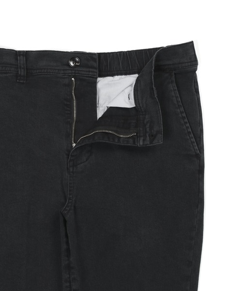 The DUFFER of ST.GEORGE（ザダファーオブセントジョージ）の「SULFUR DYE GUM STRETCH TAPERED SLIM PANTS：硫化染め「ガムストレッチ」テーパードスリムパンツ / ビンテージ加工（チノパンツ・メンズ・カーキ/グレイッシュベージュ/スミクロ・X-LARGE/LARGE/MEDIUM/SMALL）」の4枚目の写真