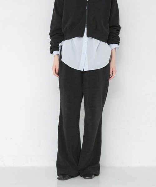 THOUSAND MILE(サウザンドマイル)の「『別注』THOUSAND MILE×URBAN RESEARCH KNIT FLEECE FLARE PANTS(その他パンツ・レディース・ブラック/オフホワイト・MEDIUM/LARGE)」の6枚目の写真