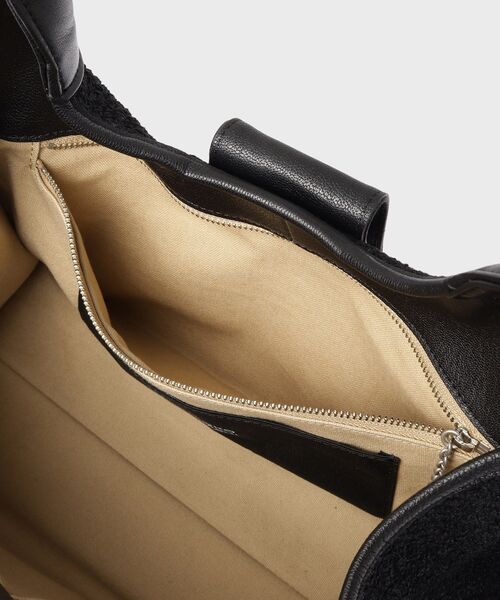 HIROKO HAYASHI(ヒロコハヤシ)の「AIDA(アイーダ)ショルダーバッグM(ショルダーバッグ・レディース・ブラック・00)」の13枚目の写真