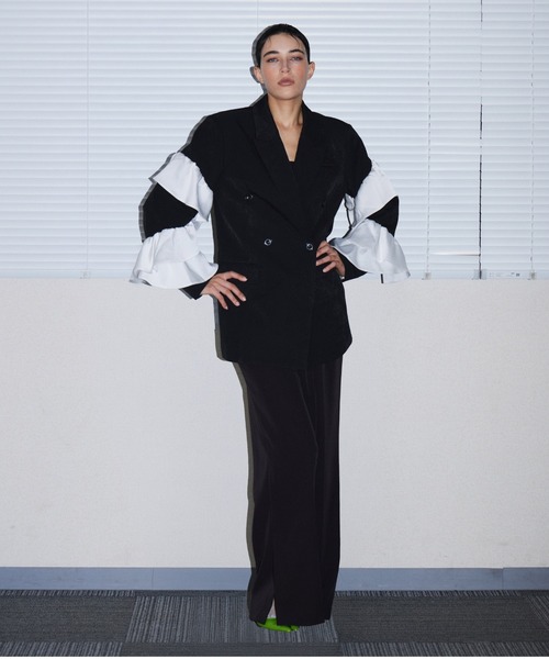 ANDRESD（アンドレスド）の「フリルピークドラペルジャケット / FRILL PEAKED LAPEL JACKET（テーラードジャケット・レディース・ブラック系その他/ブラウン・M/L）」の14枚目の写真