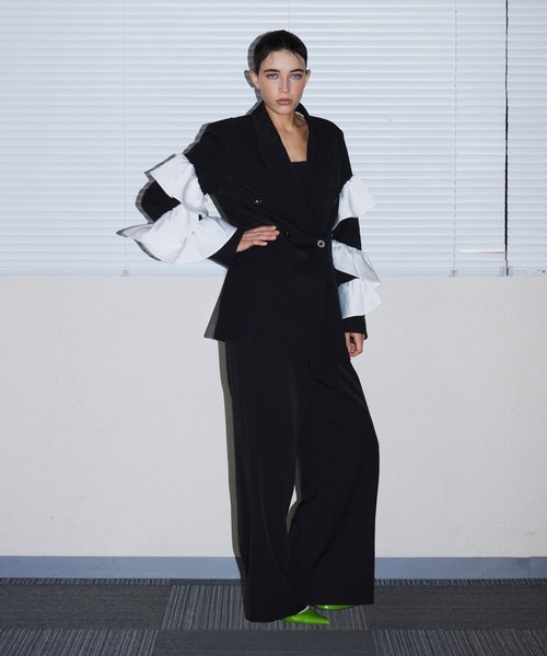 ANDRESD（アンドレスド）の「フリルピークドラペルジャケット / FRILL PEAKED LAPEL JACKET（テーラードジャケット・レディース・ブラック系その他/ブラウン・M/L）」の16枚目の写真