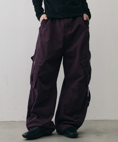 Shoowtime(ショウタイム)の「Military Strap Detail Wide Cargo Pants / ミリタリー ストラップディテール ワイド カーゴパンツ(カーゴパンツ・メンズ・パープル・SMALL/X-LARGE/LARGE/MEDIUM)」の10枚目の写真