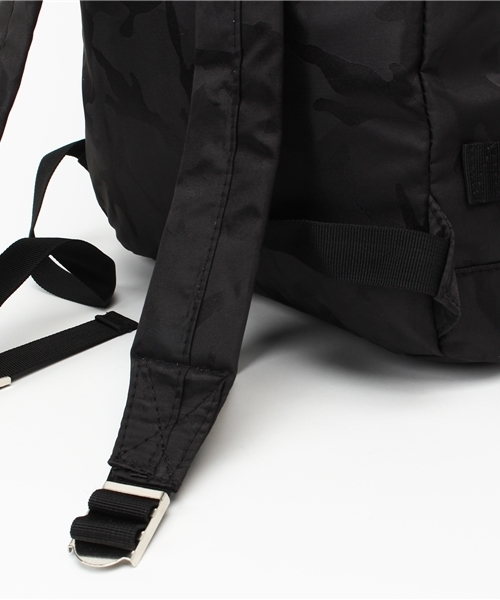 PRODUCTY WARRANTY（プロダクティワランティ）の「【PRODUCTY WARRANTY/ プロダクティワランティ】ダブルバックル バックパック カモフラージュ（バックパック/リュック・メンズ・グリーン/ブラック/ネイビー/ブラウン/ブラック系その他2・FREE）」の13枚目の写真