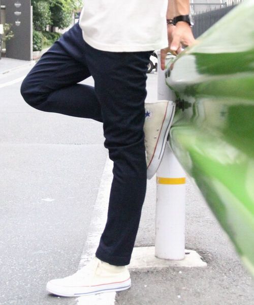 coen(コーエン)の「ストレッチスリムテーパードチノパンツ(チノパンツ・メンズ・ネイビー/ホワイト/オリーブ/ベージュ/ブラック/その他1・MEDIUM/LARGE/X-LARGE/X-SMALL/SMALL)」の17枚目の写真