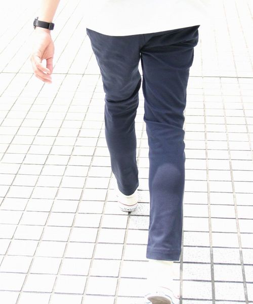 coen(コーエン)の「ストレッチスリムテーパードチノパンツ(チノパンツ・メンズ・ネイビー/ホワイト/オリーブ/ベージュ/ブラック/その他1・MEDIUM/LARGE/X-LARGE/X-SMALL/SMALL)」の21枚目の写真