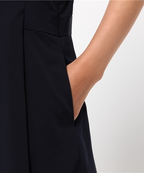 31 Sons de mode（トランテアン　ソン　ドゥ　モード）の「フレアキャミワンピース（ワンピース・レディース・ネイビー/カーキ・36/38）」の7枚目の写真