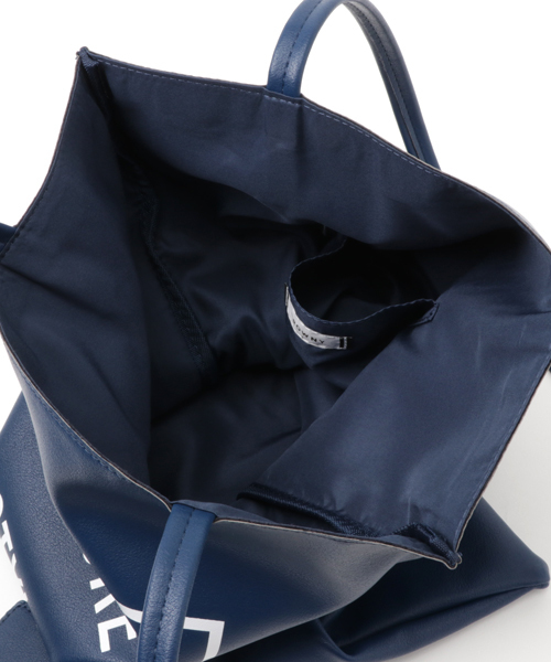 WEGO（ウィゴー）の「WEGO/ボックスロゴフェイクレザートートバッグ（トートバッグ・メンズ・ホワイト/ブラック/ネイビー・FREE）」の10枚目の写真