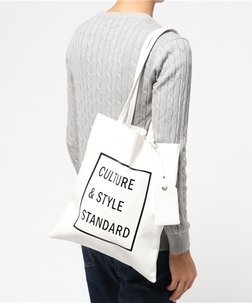 WEGO（ウィゴー）の「WEGO/ボックスロゴフェイクレザートートバッグ（トートバッグ・メンズ・ホワイト/ブラック/ネイビー・FREE）」の12枚目の写真