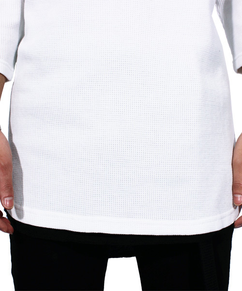 ８(eight)（エイト）の「ロング丈 7分袖Tシャツ ワッフル生地 サーマル カットソー （Tシャツ/カットソー・メンズ・ホワイト/ブラック/グレー/ネイビー・X-LARGE/LARGE/MEDIUM/SMALL）」の7枚目の写真