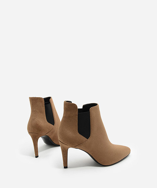 CHARLES & KEITH(チャールズ & キース)の「ヒールチェルシーブーツ / HEELED CHELSEA BOOTS(ブーツ・レディース・ブラック/ブラウン系その他/グレー・23cm/23.5cm/22.5cm/25cm/24.5cm)」の13枚目の写真