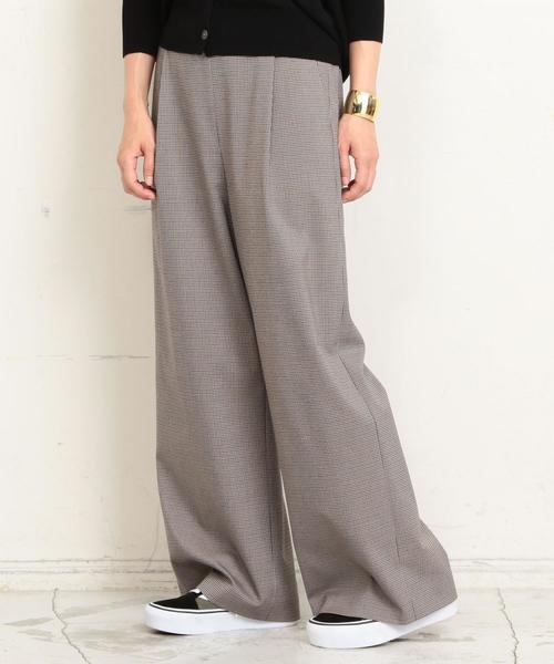 BEAUTY&YOUTH UNITED ARROWS（ビューティーアンドユースユナイテッドアローズ）の「BY∴ TRハウンドトゥースタックワイドパンツ ◆（その他パンツ・レディース・ブラウン/ブラック/ベージュ・SMALL/MEDIUM/LARGE）」の2枚目の写真