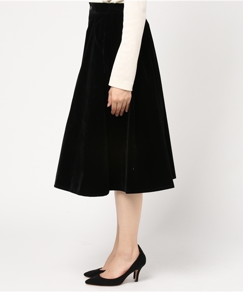 PUNYUS（プニュズ）の「ベロアミモレスカート（スカート・レディース・ブラック/イエロー/パープル/ワイン・1/2/3/4）」の8枚目の写真