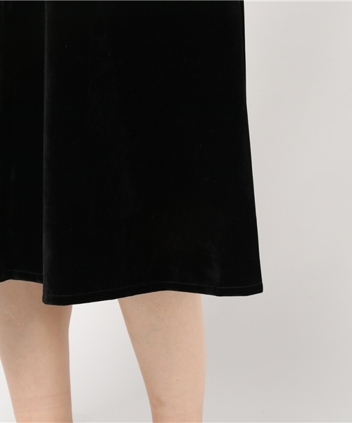 PUNYUS（プニュズ）の「ベロアミモレスカート（スカート・レディース・ブラック/イエロー/パープル/ワイン・1/2/3/4）」の12枚目の写真