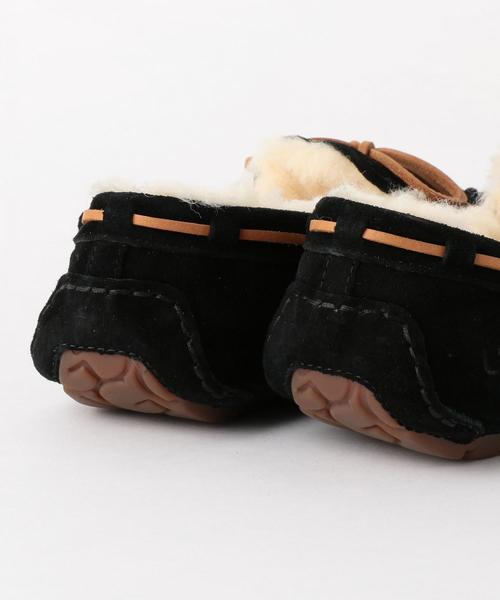 UGG(アグ)の「【WEB限定】<UGG(アグ)>DAKOTAダコタ スリッポンシューズ ◆(モカシン/デッキシューズ・レディース・ブラック/グレー/ブラウン・6/7/8/5)」の8枚目の写真