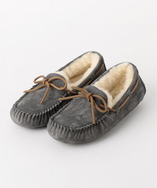 UGG(アグ)の「【WEB限定】<UGG(アグ)>DAKOTAダコタ スリッポンシューズ ◆(モカシン/デッキシューズ・レディース・ブラック/グレー/ブラウン・6/7/8/5)」の13枚目の写真