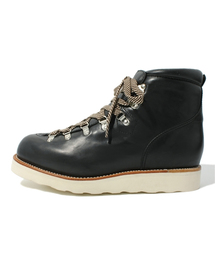 A BATHING APE（アベイシングエイプ）の「MOUNTAIN BOOTS