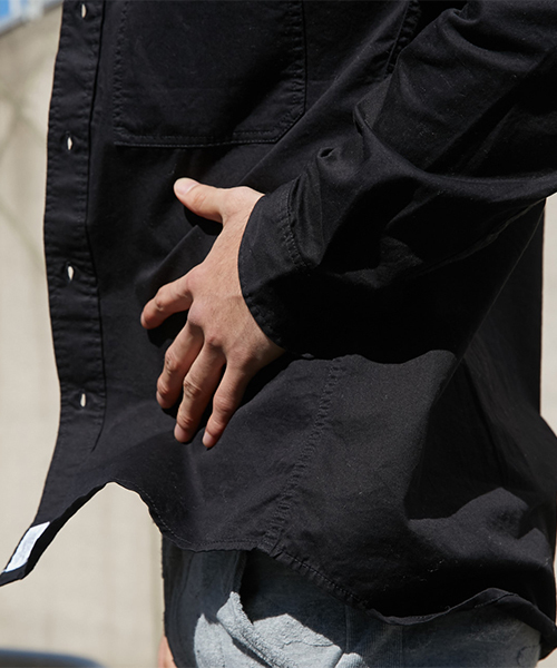 AZUL by moussy（アズールバイマウジー）の「長袖ミリタリーシャツ（シャツ/ブラウス・メンズ・ブラック/カーキ・SMALL/MEDIUM/LARGE）」の11枚目の写真