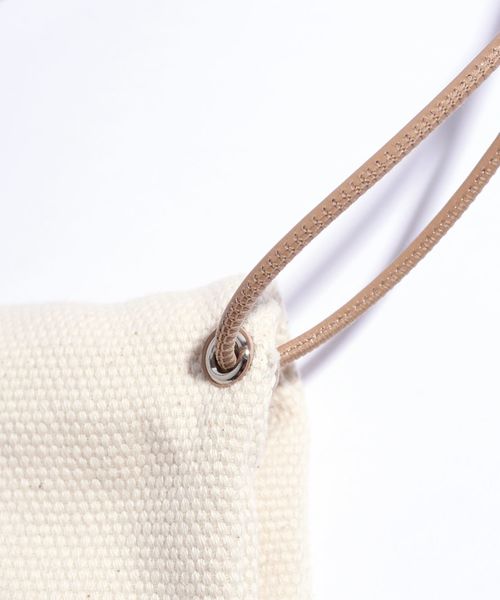 Prefer SHIPS(プリファーシップス)の「MARY AL TERNA:フリンジショルダー(ショルダーバッグ・レディース・ブラック/ベージュ・ONE SIZE)」の12枚目の写真