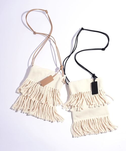 Prefer SHIPS(プリファーシップス)の「MARY AL TERNA:フリンジショルダー(ショルダーバッグ・レディース・ブラック/ベージュ・ONE SIZE)」の13枚目の写真