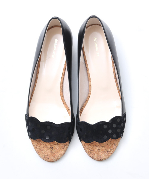 Au BANNISTER（オゥバニスター）の「スカラップオープントゥパンプス（パンプス・レディース・ブラック/ブルー/オレンジ・36/37/38/39/35）」の2枚目の写真