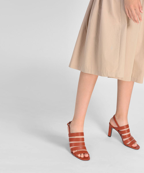 CHARLES & KEITH(チャールズ & キース)の「マルチストラップスリングバックサンダル / MULTI STRAP SLINGBACK SANDALS(サンダル・レディース・オレンジ/ライトグレー・23cm/24.5cm/23.5cm/25cm)」の9枚目の写真