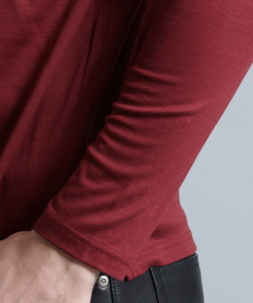 5351 POUR LES HOMMES(ゴーサンゴーイチプールオム)の「プライマリースムース長袖カットソー(Tシャツ/カットソー・メンズ・ホワイト/ブラック/ボルドー・44/46/48)」の13枚目の写真