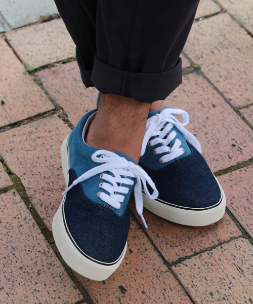 WEGO(ウィゴー)の「WEGO/キャンバスデッキスニーカー(スニーカー・メンズ・ブラック/ブルー/インディゴブルー/ワイン/その他1・26.5/27.5)」の2枚目の写真