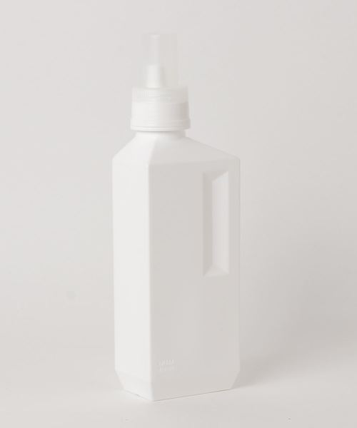 sarasa design（サラサデザイン）の「b2c ランドリーボトル L｜1000ml（ランドリーグッズ・レディース・ホワイト/チャコールグレー/ライトグレー・L）」の7枚目の写真