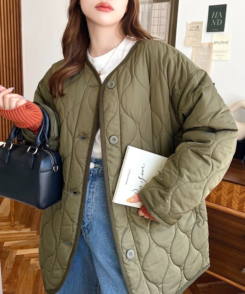 moment+（モーメントプラス）の「【累計販売枚数5万枚突破！】キルティングノーカラーコート（ノーカラージャケット・レディース・ベージュ/グレー/アイボリー/ホワイト系その他/カーキブラウン/カーキ/ブラック・M/L/S）」の11枚目の写真