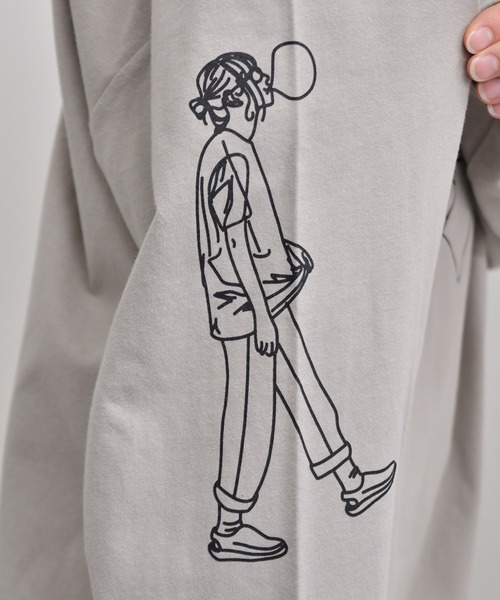 kutir（クティール）の「袖プリントストリートロンT（Tシャツ/カットソー・メンズ・ライトブルー/グレイッシュベージュ/グリーン・LARGE/MEDIUM）」の4枚目の写真