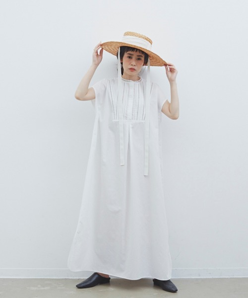 Libra Cue(リブラ キュー)の「Libra ピンタックレースワンピース(ワンピース・レディース・ホワイト/ブラック・FREE)」の4枚目の写真